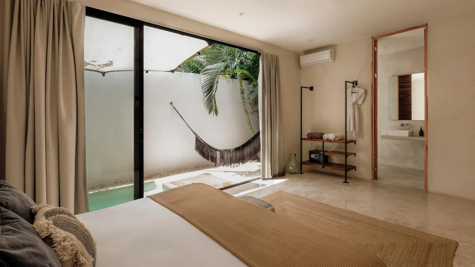 Hacienda 21 - Villa 10 Rooms 6 Pools Gym And Yoga Tulum