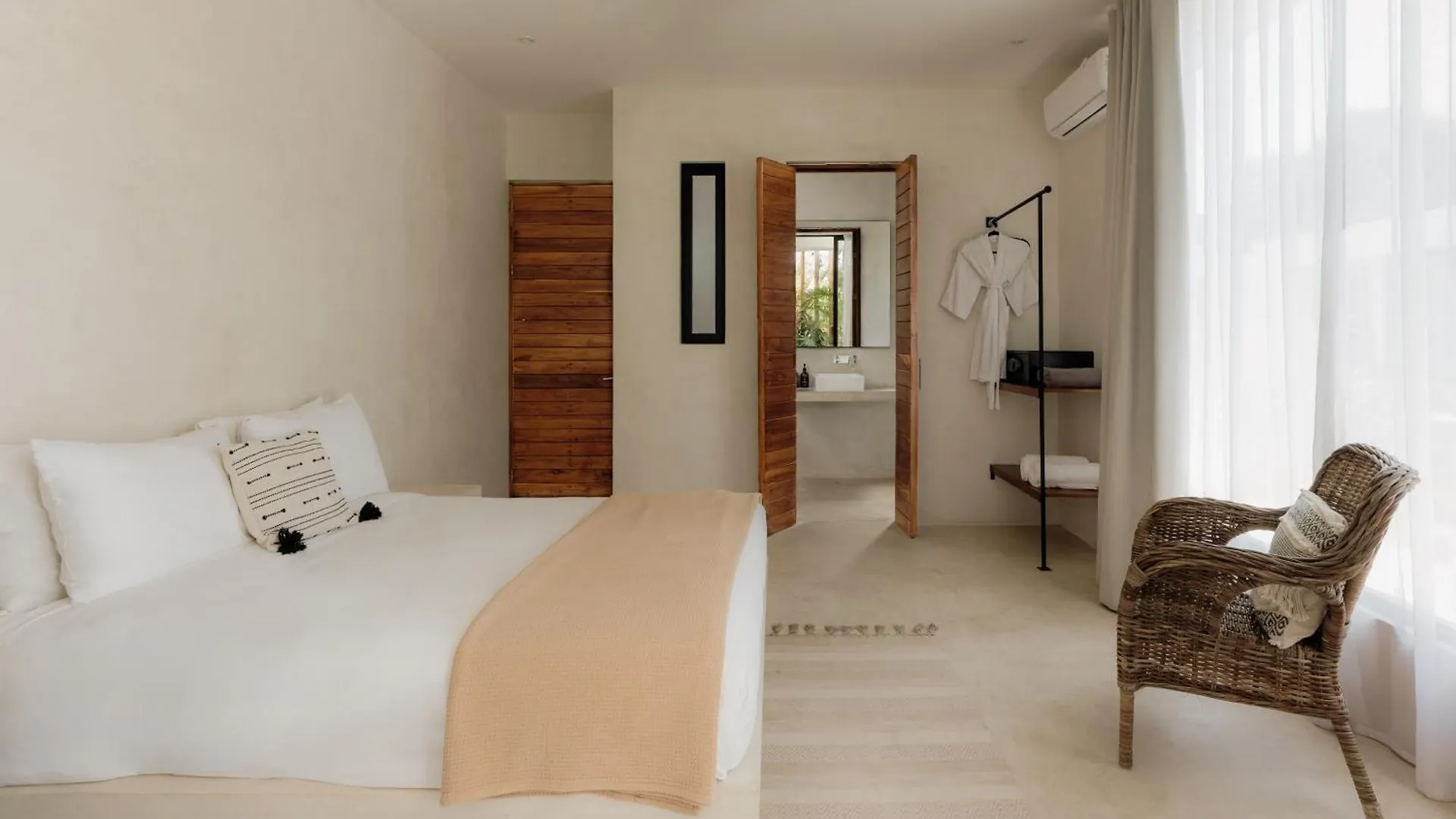 Hacienda 21 - Villa 10 Rooms 6 Pools Gym And Yoga Tulum Mexiko